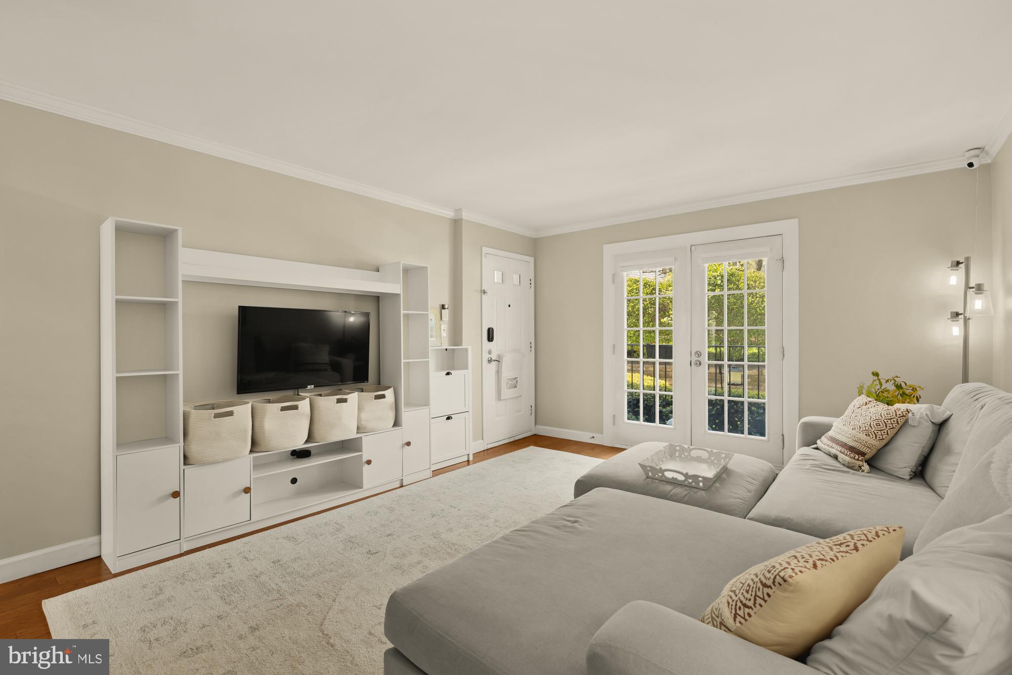 4608 28th Road South, Unit A Arlington, VA 22206 - Photo 1 of 37