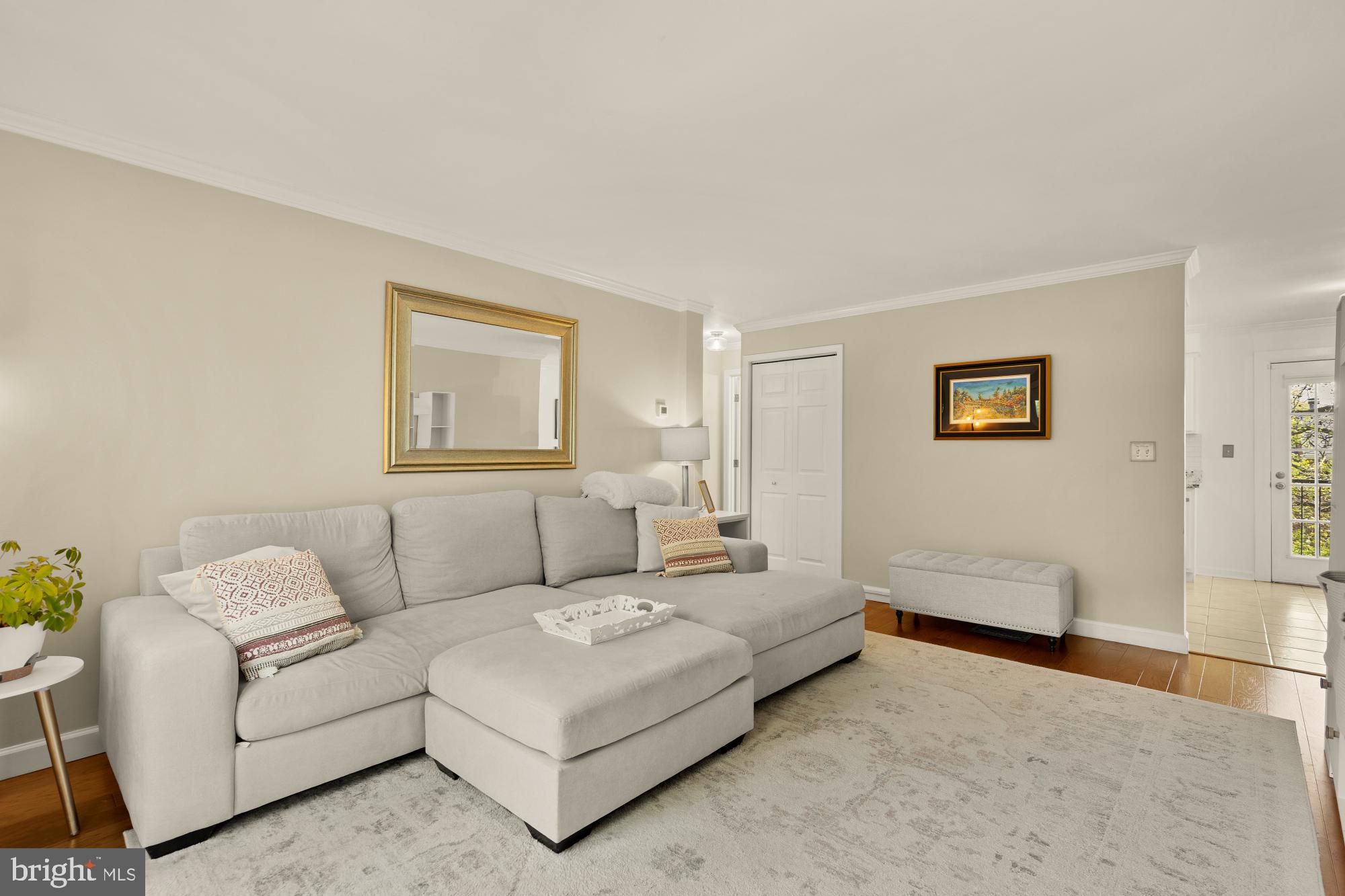 4608 28th Road South, Unit A Arlington, VA 22206 - Photo 3 of 37