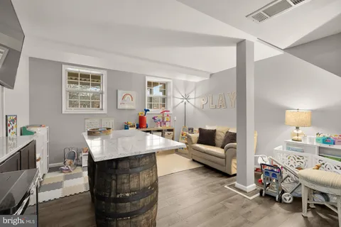 $499,900 | 4608 28th Road South, Unit A, Arlington, VA 22206