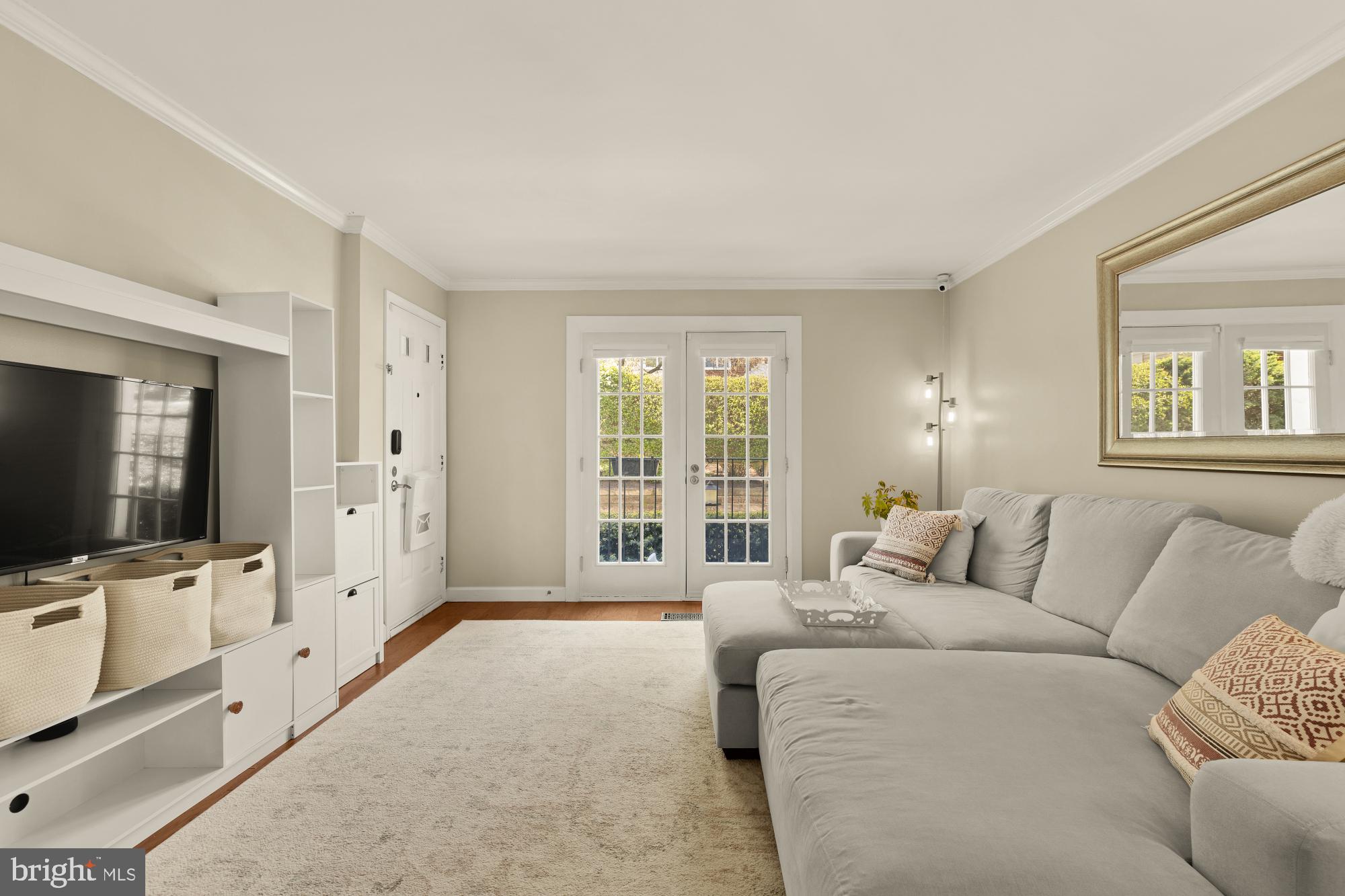 4608 28th Road South, Unit A Arlington, VA 22206 - Photo 4 of 37