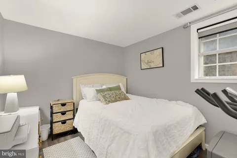 $499,900 | 4608 28th Road South, Unit A, Arlington, VA 22206