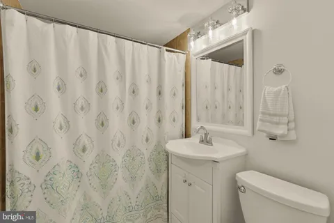 $499,900 | 4608 28th Road South, Unit A, Arlington, VA 22206