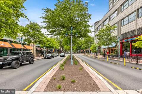 $499,900 | 4608 28th Road South, Unit A, Arlington, VA 22206