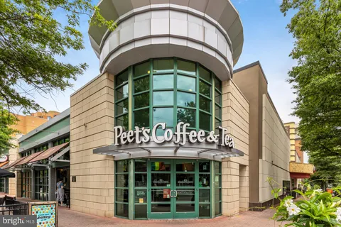 $499,900 | 4608 28th Road South, Unit A, Arlington, VA 22206