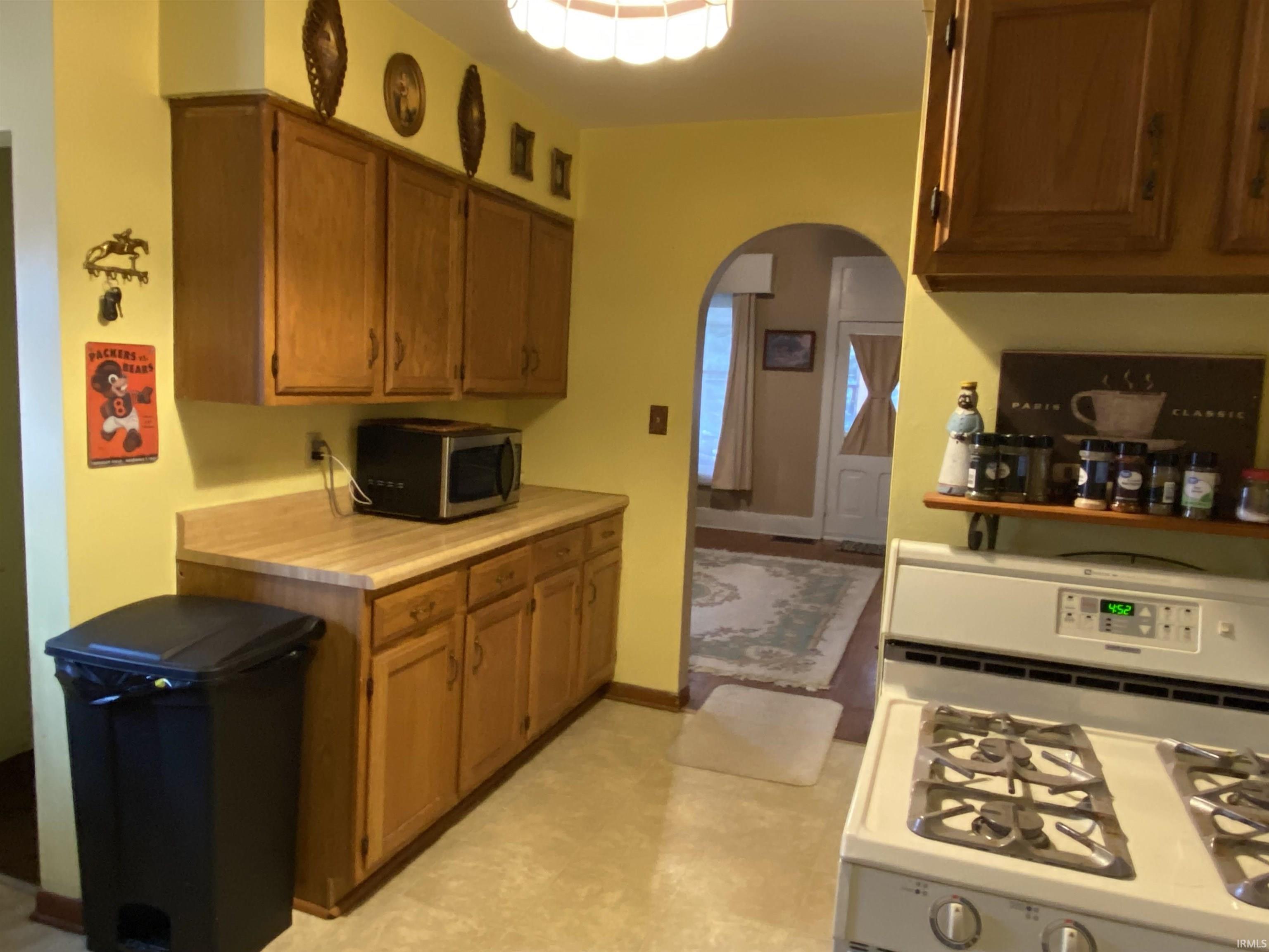 308 Jefferson Street Rochester, IN 46975 - Photo 13 of 18