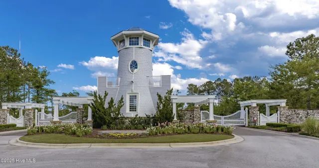 $829,900 | 420 Caroline Sanders Way, Holly Ridge, NC 28445