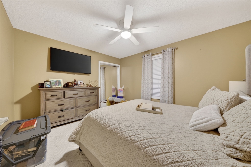 71 Smith Street Fall River, MA 02721 - Photo 14 of 39