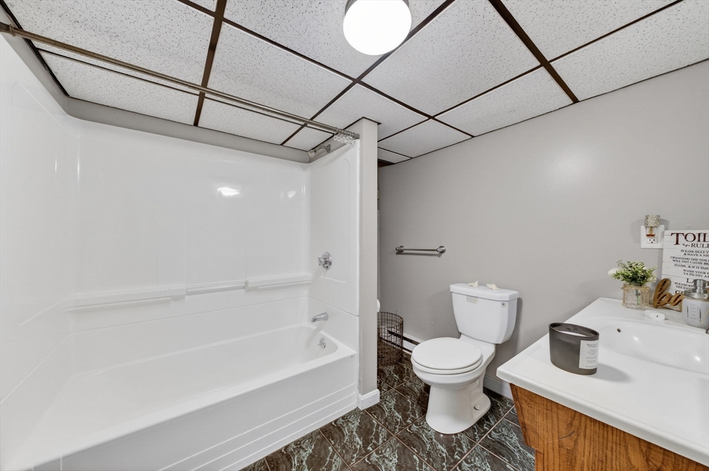 71 Smith Street Fall River, MA 02721 - Photo 25 of 39