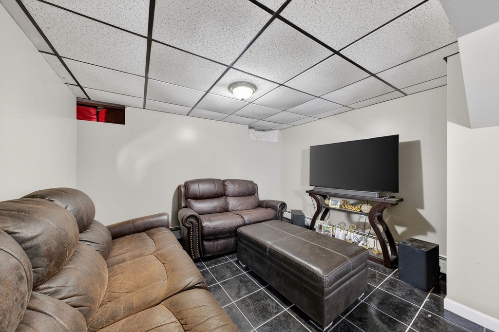 71 Smith Street Fall River, MA 02721 - Photo 26 of 39