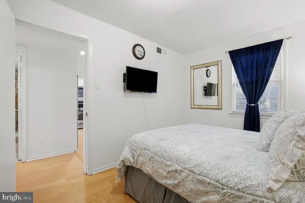 $213,000 | 794 Quince Orchard Boulevard, Unit T2, Gaithersburg, MD 20878