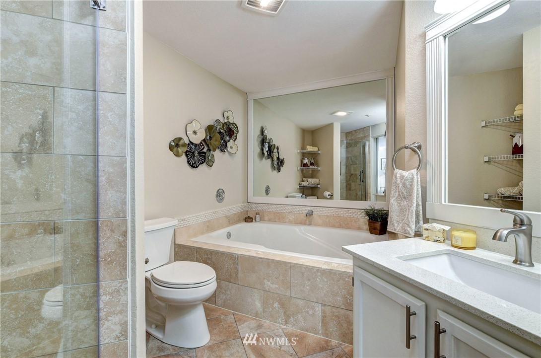 8653 Avondale Road Northeast, Unit D108 Redmond, WA 98052 - Photo 18 of 23