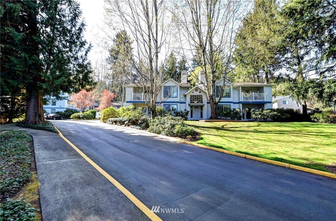 8653 Avondale Road Northeast, Unit D108 Redmond, WA 98052 - Photo 21 of 23