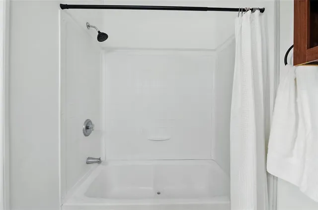 $175,000 | 197 Pond Vw Drive, Decatur, TX 76234