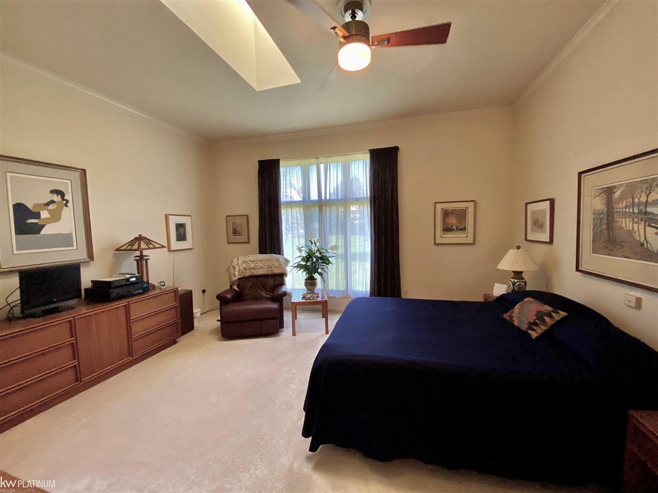 1396 Otter Drive Rochester Hills, MI 48306 - Photo 14 of 27