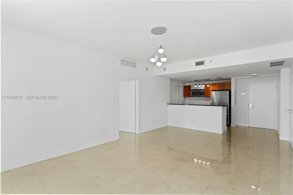 $3,950 | 300 South Biscayne Boulevard, Unit T2414, Miami, FL 33131