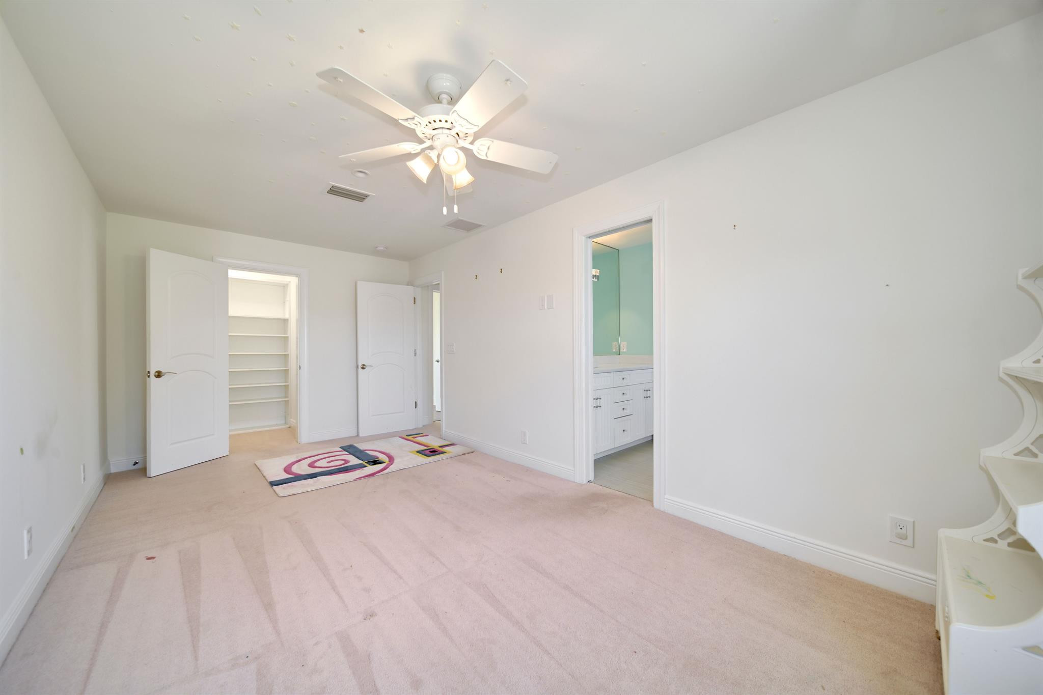 4821 Northeast 28th Avenue Lighthouse Point, FL 33064 - Photo 15 of 44 Photo 15
