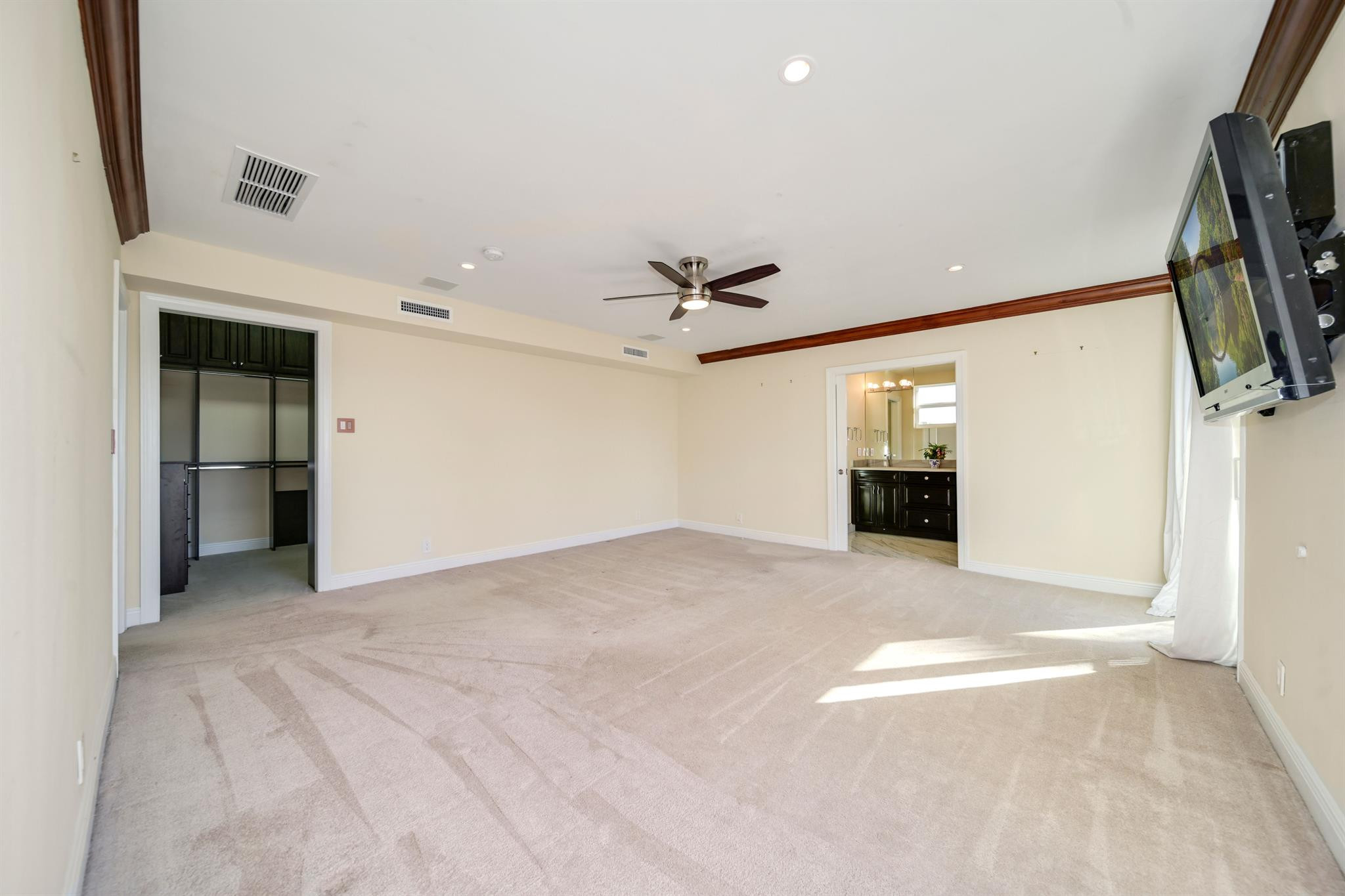 4821 Northeast 28th Avenue Lighthouse Point, FL 33064 - Photo 10 of 44 Photo 10