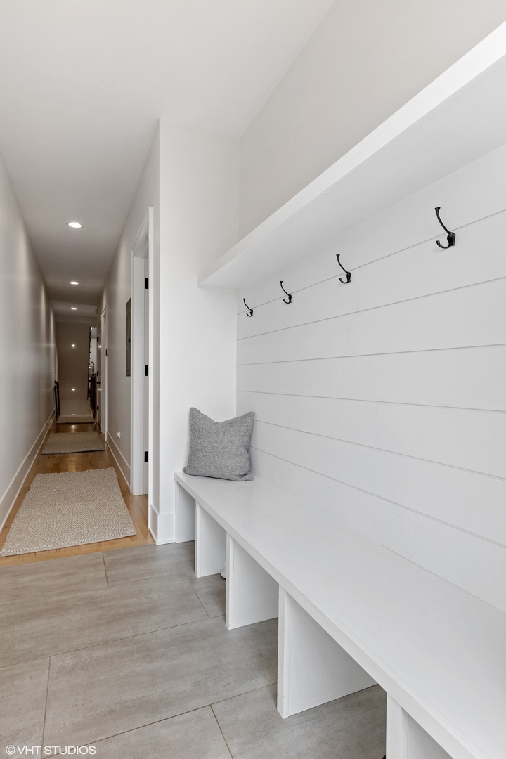 2224 North Sawyer Avenue, Unit 2 Chicago, IL 60647 - Photo 21 of 30