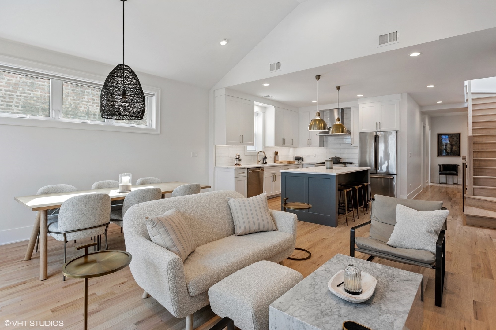 2224 North Sawyer Avenue, Unit 2 Chicago, IL 60647 - Photo 7 of 30