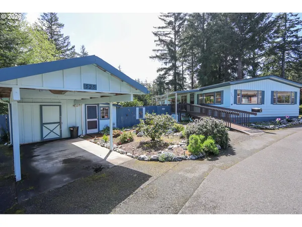 $169,000 | 525 Village Pines Way, Coos Bay, OR 97420