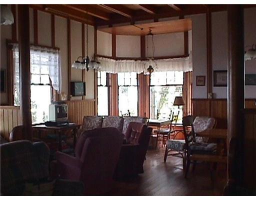 51 Dan's Cottage Road New Harbor, ME 04554 - Photo 11 of 19 Den/Family/Great Room.