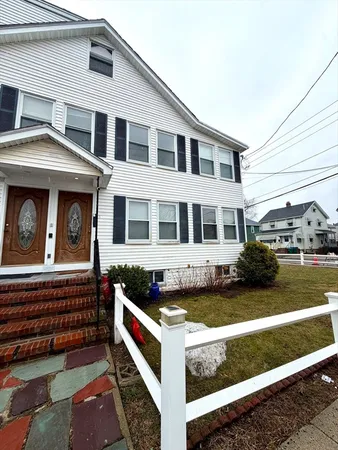 $3,250 | 3 Goldsmith Avenue, Unit 3, Medford, MA 02155