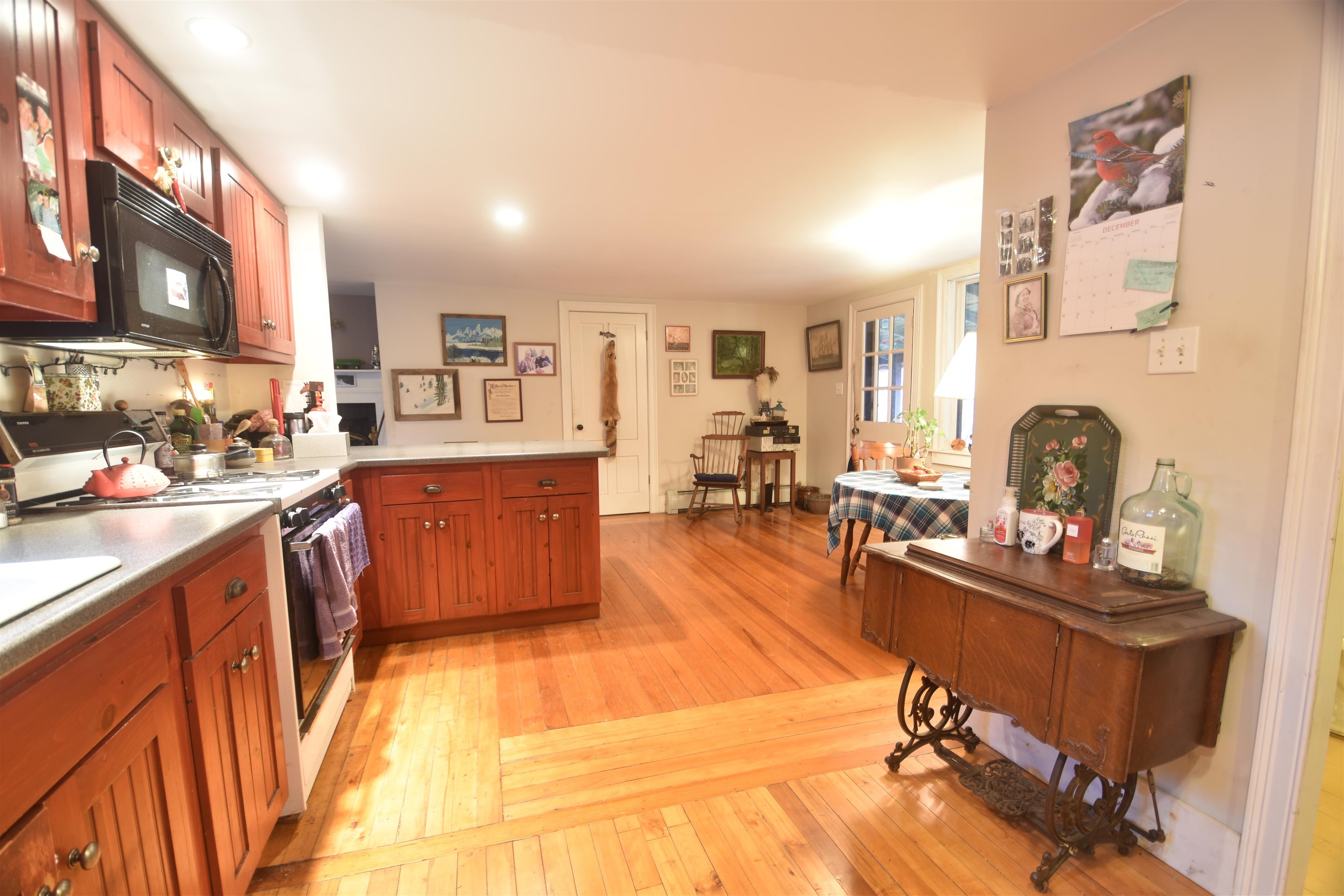 127 Wells Village Road Sandown, NH 03873 - Photo 21 of 31 Gallery Image 21