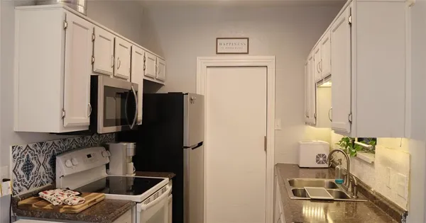 $107,500 | 611 Oriole Boulevard, Unit 602, Duncanville, TX 75116