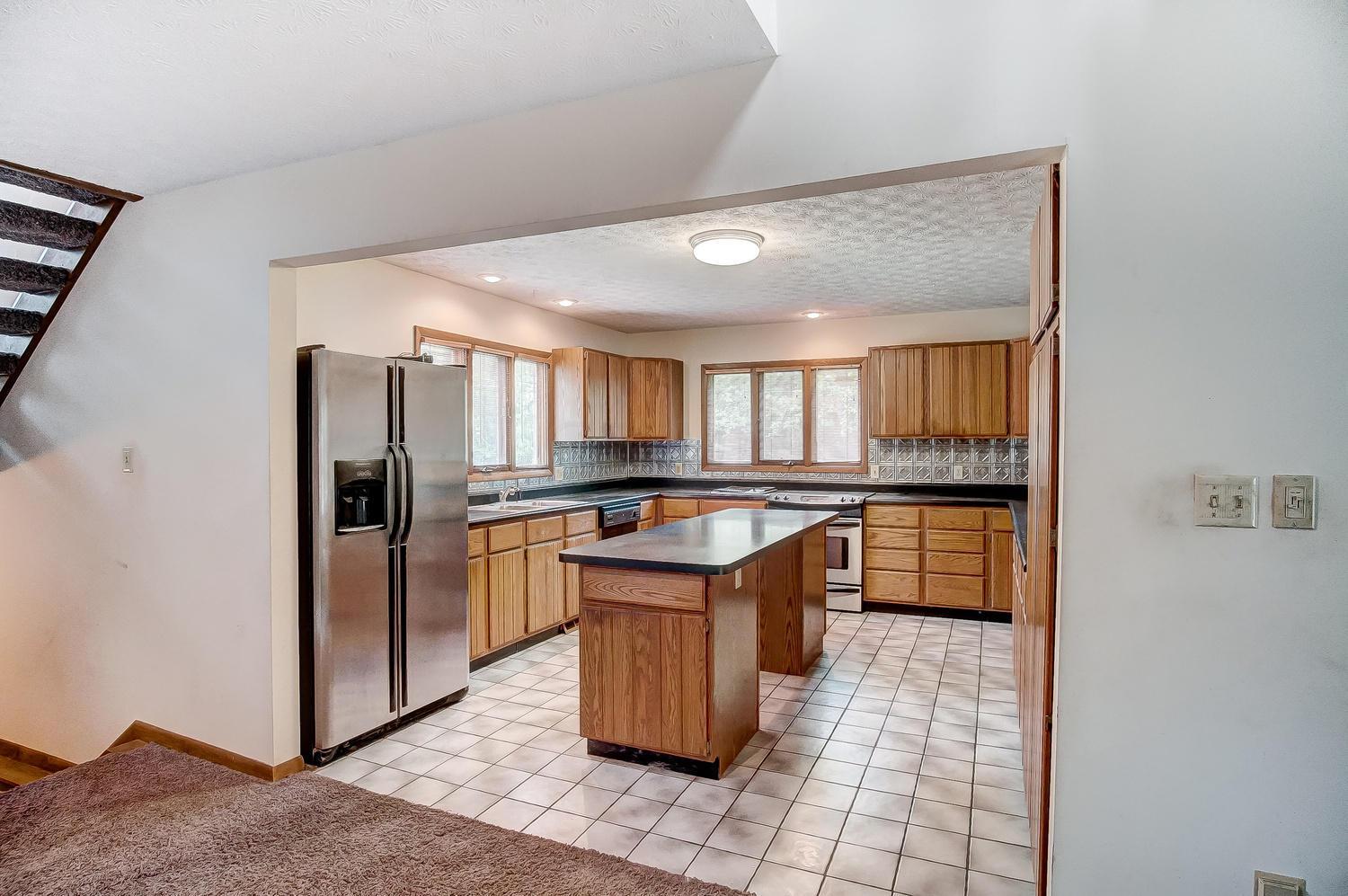 520 Amity Road Galloway, OH 43119 - Photo 12 of 49 Gallery Image 12