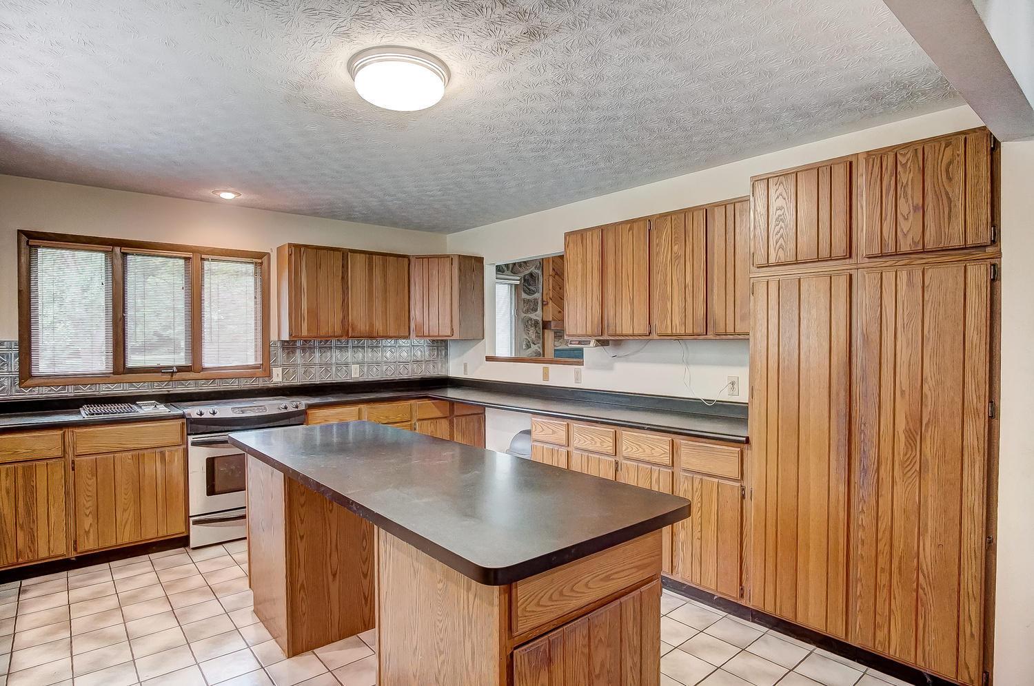 520 Amity Road Galloway, OH 43119 - Photo 13 of 49 Gallery Image 13