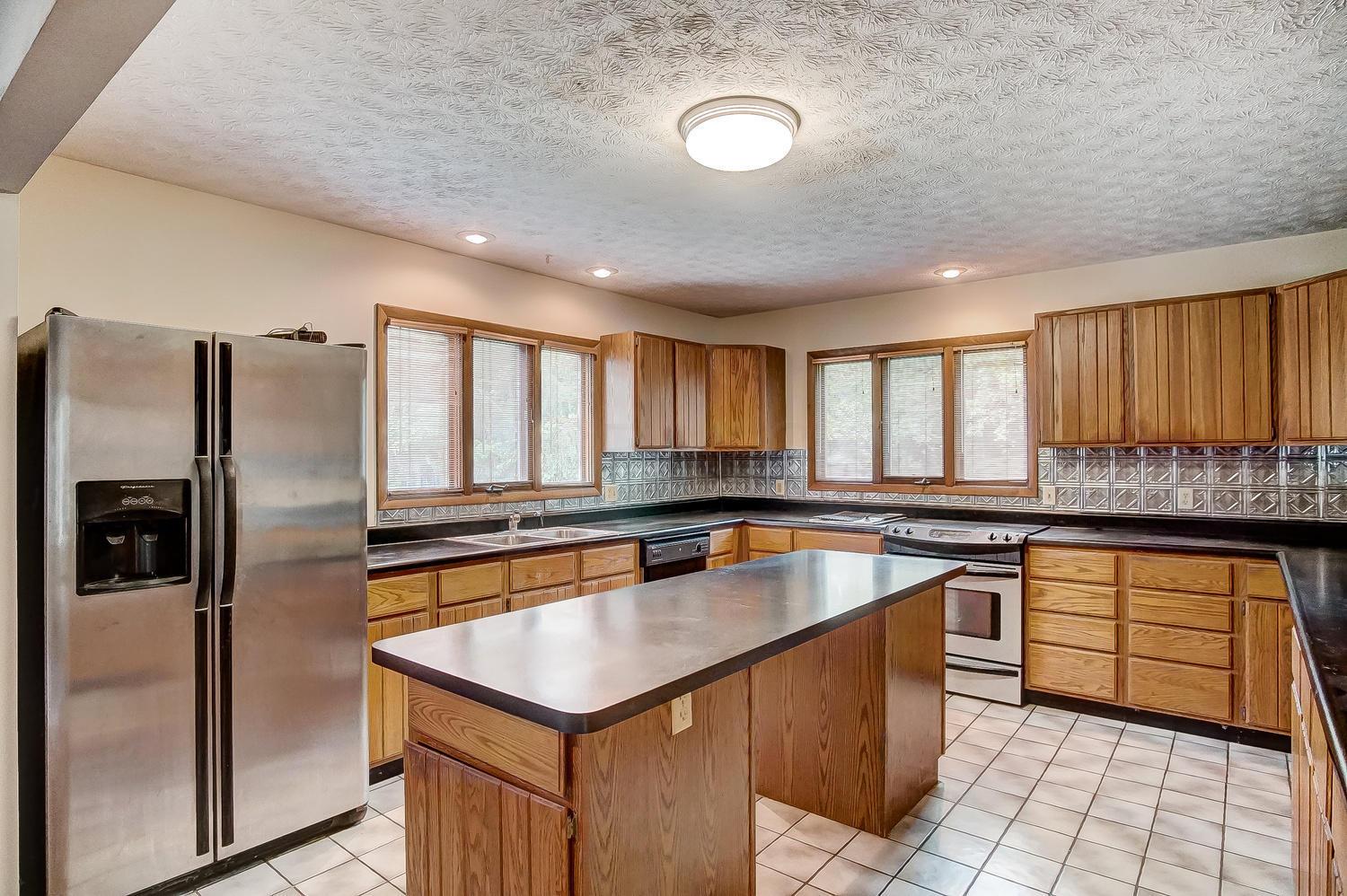 520 Amity Road Galloway, OH 43119 - Photo 3 of 49 Gallery Image 3