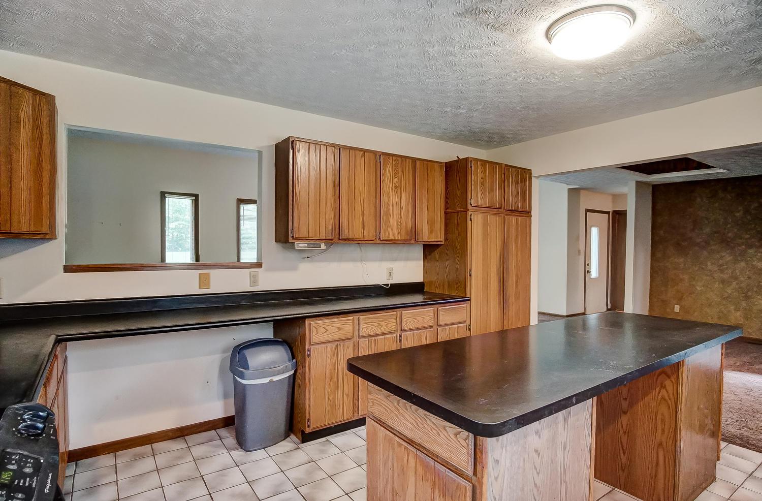 520 Amity Road Galloway, OH 43119 - Photo 6 of 49 Gallery Image 6