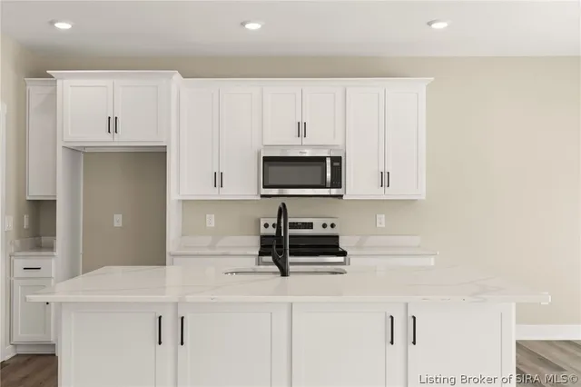 $399,900 | 7014 Dylan Circle, Georgetown, IN 47122