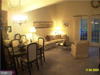 19 Lantern Lane Chesterbrook, PA 19087 - Photo 2 of 6 Gallery Image 2