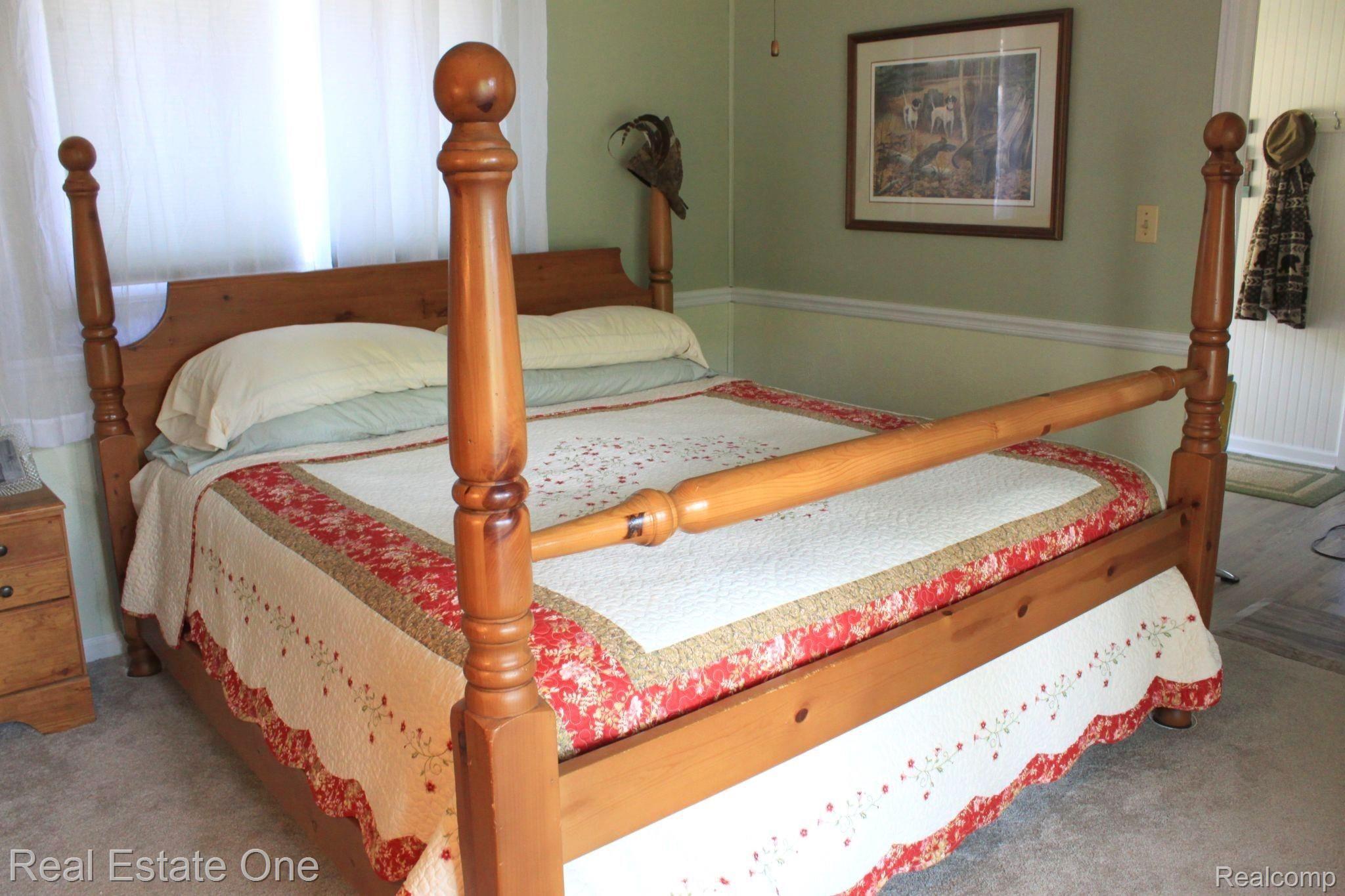 5475 North Cedar River Road Gladwin, MI 48624 - Photo 25 of 64 bedroom 1.JPG