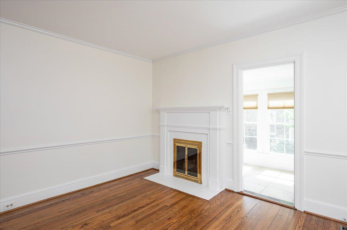 freshly painted interior - Light and bright palette - Move in ready! Living Room