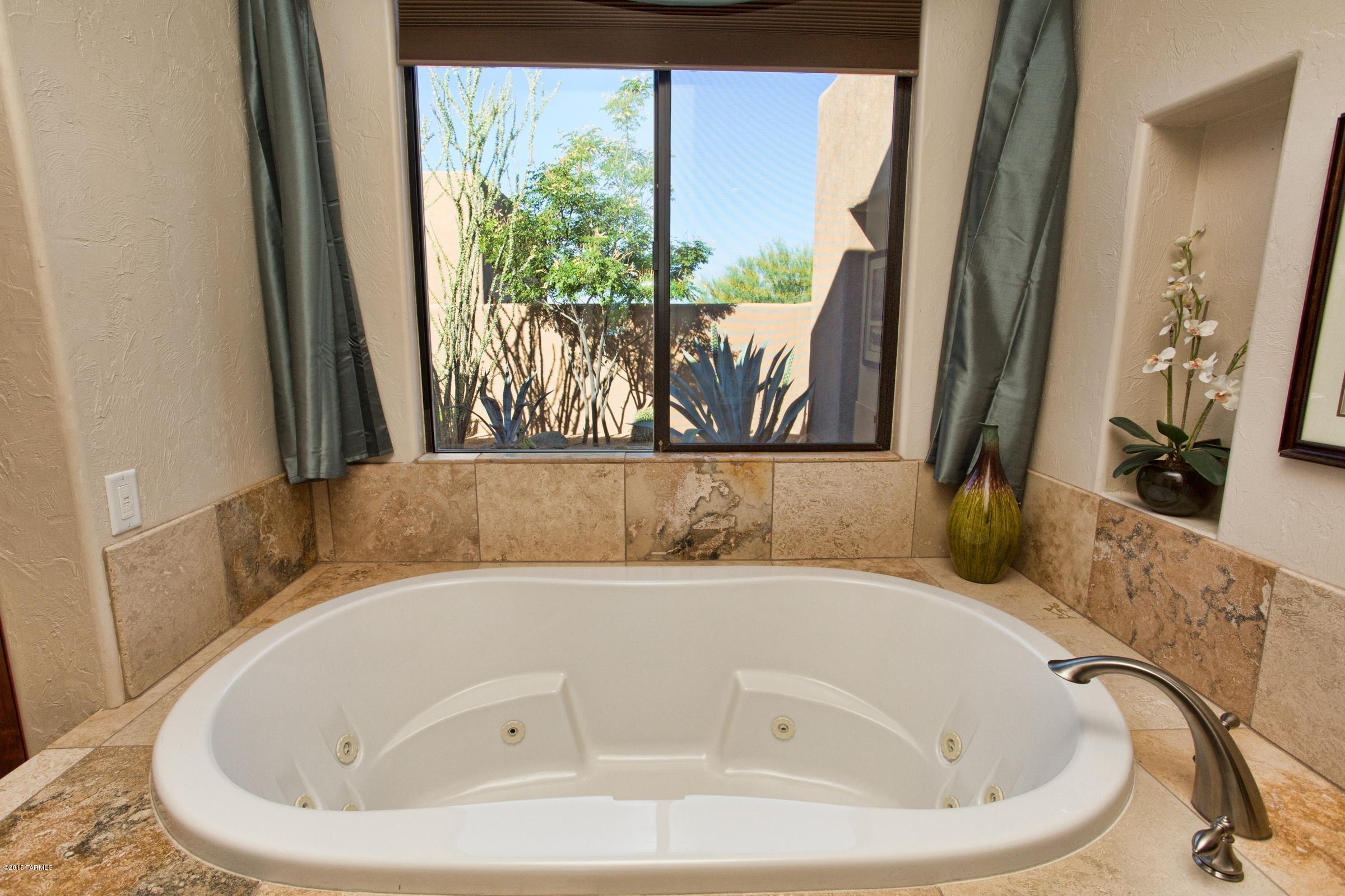 12057 North Solitude Ridge Place Tucson, AZ 85755 - Photo 38 of 45