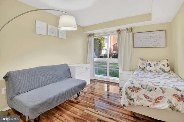 $265,000 | 2498 Sun Valley Circle, Silver Spring, MD 20906