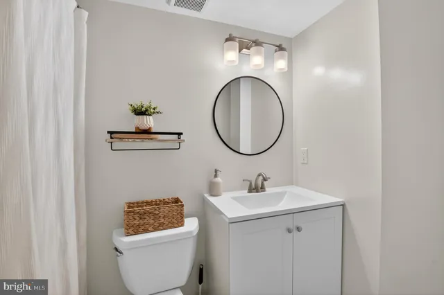 $265,000 | 2498 Sun Valley Circle, Silver Spring, MD 20906