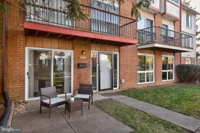 $265,000 | 2498 Sun Valley Circle, Silver Spring, MD 20906