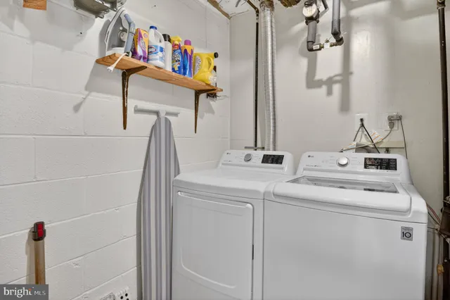 $265,000 | 2498 Sun Valley Circle, Silver Spring, MD 20906