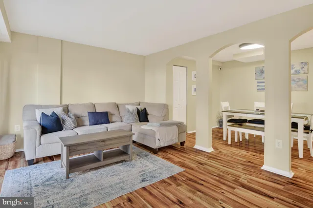 $265,000 | 2498 Sun Valley Circle, Silver Spring, MD 20906