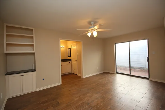 $2,000 | 13 Hideaway Drive, Friendswood, TX 77546