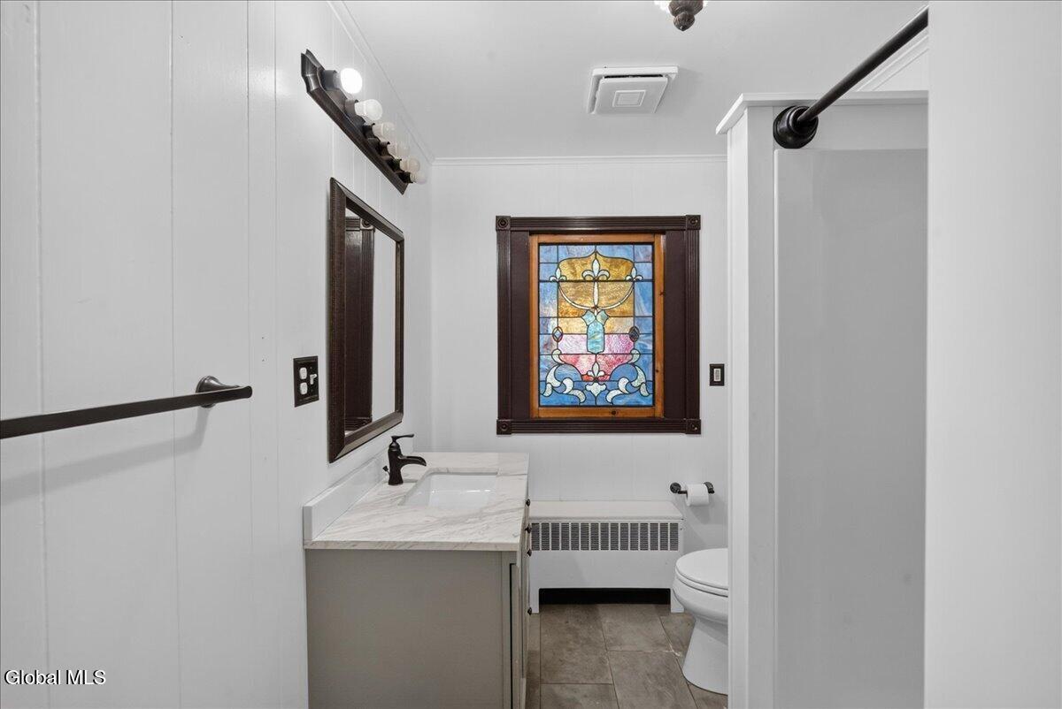 55 Hunting Road Colonie, NY 12205 - Photo 22 of 47 Main Bathroom