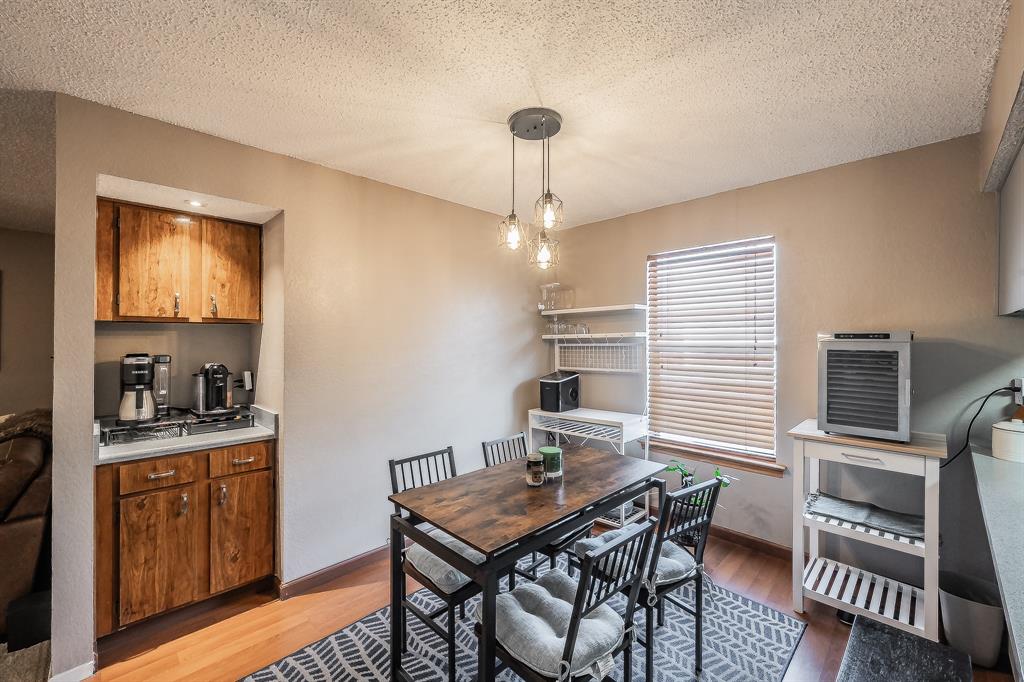 655 Ridgeline Drive Hurst, TX 76053 - Photo 5 of 29 Butlers pantry with a coffee bar area
