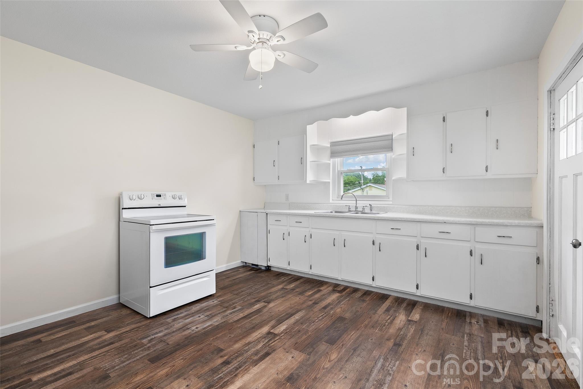 34 Stephens Road Waynesville, NC 28786 - Photo 5 of 16