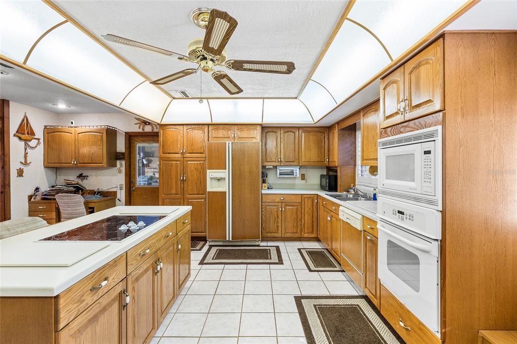 16025 Chastain Road Odessa, FL 33556 - Photo 14 of 44