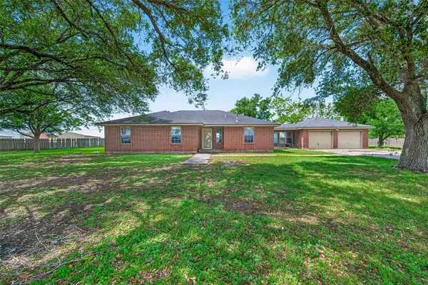 $2,000 | 5120 Williams School Road, Needville, TX 77461