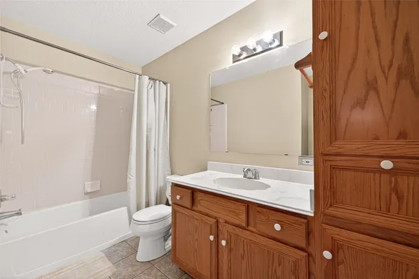 $2,000 | 5120 Williams School Road, Needville, TX 77461