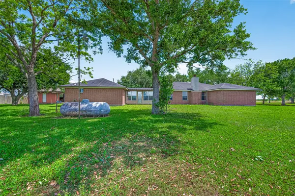 $2,000 | 5120 Williams School Road, Needville, TX 77461
